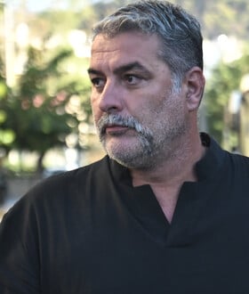 Βασίλης Μπισμπίκης: Βίντεο - ντοκουμέντο δείχνει τον ηθοποιό λίγα λεπτά μετά το τροχαίο στη Φιλοθέη