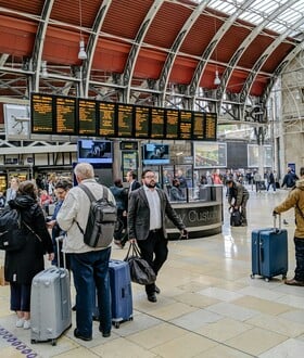 Αεροπορικά ταξίδια: Σε λειτουργία από σήμερα το νέο σύστημα εισόδου στη ζώνη Σένγκεν - Όσα αλλάζουν