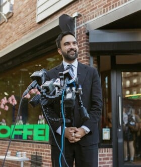 ΕΚΛΟΓΕΣ ΝΕΑ ΥΟΡΚΗ ΔΗΜΑΡΧΟΣ ΜΑΜΝΤΑΝΙ ΤΡΑΜΠ