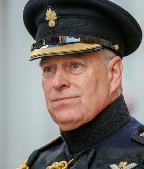 ΑΝΤΡΙΟΥ ΜΑΟΥΝΤΜΠΑΝΤΕΝ ΟΥΙΝΔΣΟΡ ΣΑΡΑ ΦΕΡΓΚΙΟΥΣΟΝ