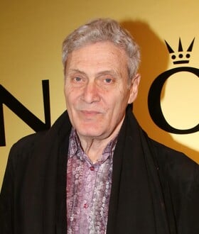 ΑΛΜΠΕΡΤΟ ΕΣΚΕΝΑΖΥ ΗΘΟΠΟΙΟΣ