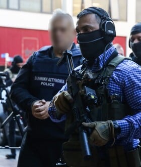 ΕΛΛΗΝΑΣ ΕΣΚΟΜΠΑΡ ΚΟΚΑΙΝΗ ΕΠΙΧΕΙΡΗΣΗ ΙΠΑΛΛΟΣ