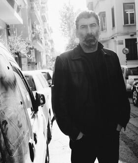 Γιάννης Οικονομίδης: «Κάνω ταινίες “λαϊκές” κι ας χαρακτηρίζονται σκληρές κι ακραίες»