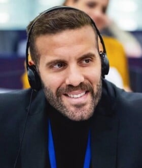 ΝΙΚΟΣ ΠΑΠΠΑΣ ΕΠΙΘΕΣΗ ΔΗΜΟΣΙΟΓΡΑΦΟΣ