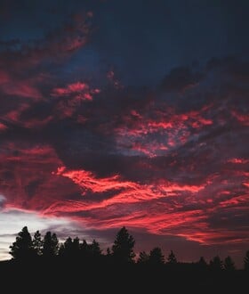 Γιατί θα βιώσουμε σήμερα τη μεγαλύτερη νύχτα του έτους;