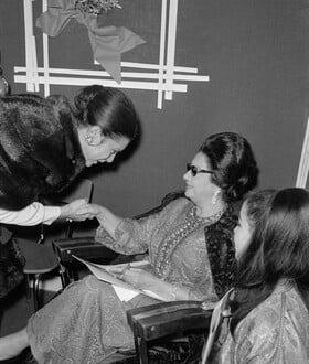 Ήταν λοιπόν και η Ουμ Καλσούμ λεσβία; Μια νέα ταινία αναζωπυρώνει τη συζήτηση