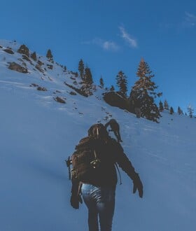 ΝΕΚΡΟΙ ΟΡΕΙΒΑΤΕΣ ΒΑΡΔΟΥΣΙΑ ΣΕΝΑΡΙΑ ΤΡΑΓΩΔΙΑΣ