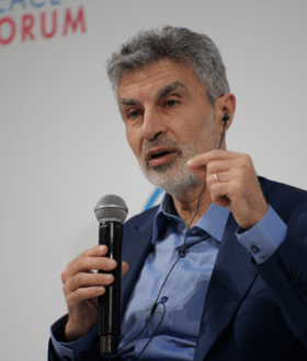 Η τεχνητή νοημοσύνη δείχνει σημάδια αυτοσυντήρησης, προειδοποιεί επιστήμονας