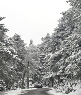 ΛΕΩΦΟΡΟΣ ΠΑΡΝΗΘΑΣ ΚΛΕΙΣΤΗ ΧΙΟΝΙ