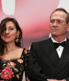 ΤΟΜΙ ΛΙ ΤΖΟΟΥΝΣ ΚΟΡΗ ΝΕΚΡΗ ΒΙΚΤΟΡΙΑ