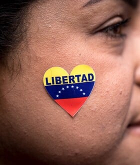 ΒΕΝΕΖΟΥΕΛΑ ΝΙΚΟΛΑΣ ΜΑΔΟΥΡΟ ΚΑΡΑΚΑΣ