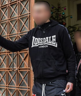 Νεκρός 17χρονος στις Σέρρες: «Αν φταίει ο γιος μου, να πληρώσει, να φυλακιστεί» λέει η μητέρα του δράστη