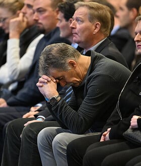 Φωτιά στο Crans-Montana: Η θλίψη μετατρέπεται σε οργή και οι Ελβετοί αμφισβητούν ανοιχτά την κυβέρνηση