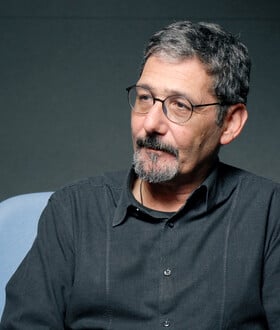 Γιώργος Αυγερόπουλος: «Οι Έλληνες διαμαρτυρήθηκαν, διαδήλωσαν και στο τέλος κουράστηκαν»