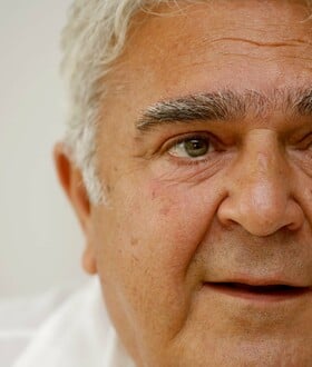 Πασχάλης Τερζής: Εσπευσμένα στο νοσοκομείο έπειτα από αδιαθεσία