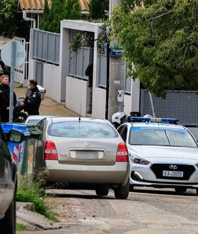 ΓΛΥΦΑΔΑ ΑΠΟΦΥΛΑΚΙΣΗ ΔΡΑΣΤΗ ΣΚΟΤΩΣΕ ΜΗΤΕΡΑ ΠΑΤΕΡΑ