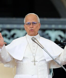 ΤΕΧΝΗΤΗ ΝΟΗΜΟΣΥΝΗ ΠΑΠΑΣ ΛΕΩΝ CHATBOT AI