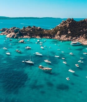 ΧΩΡΕΣ ΠΛΗΡΩΝΟΥΝ ΜΕΤΑΚΟΜΙΣΗ 