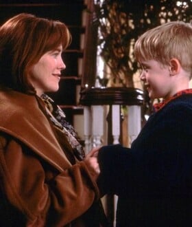 Ο Μακόλεϊ Κάλκιν αποχειρετά την τηλεοπτική μητέρα του: «Μαμά. Πίστευα πως είχαμε χρόνο»