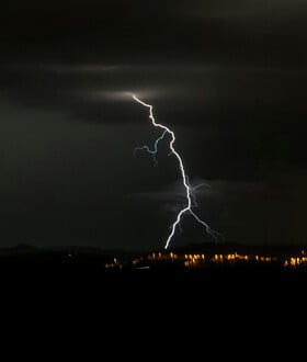 Κακοκαιρία: Προ των πυλών επικίνδυνα φαινόμενα - Κόκκινη και πορτοκαλί προειδοποίηση για αρκετές περιοχές