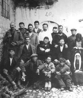 Με τους αποδιοπομπαίους της Σπιναλόγκας