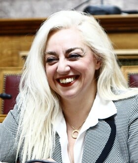 ΑΝΝΑ ΣΤΡΑΤΙΝΑΚΗ ΠΑΡΑΙΤΗΣΗ ΒΙΟΓΡΑΦΙΚΟ