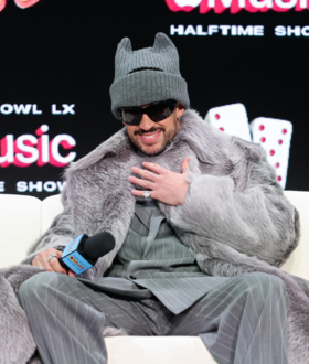 Super Bowl 2026: Οι καλλιτέχνες που θα τραγουδήσουν στη μεγάλη αθλητική βραδιά των ΗΠΑ