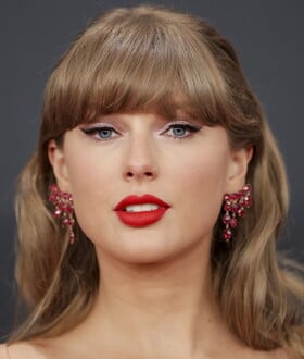 ΤΕΪΛΟΡ ΣΟΥΙΦΤ ΗΠΑ TAYLOR SWIFT