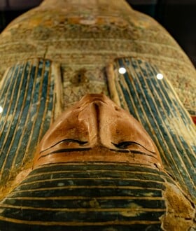 ΜΟΥΜΙΕΣ ΕΠΙΣΤΗΜΟΝΕΣ ΜΥΡΩΔΙΑ