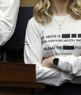 ΤΖΕΦΡΙ ΕΠΣΤΑΪΝ ΒΡΕΤΑΝΙΑ ΠΤΗΣΕΙΣ ΘΥΜΑΤΑ