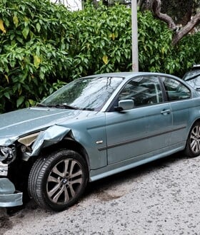 ΤΡΑΓΟΥΔΙΣΤΡΙΑ ΜΕΘΥΣΜΕΝΗ ΚΟΛΩΝΑΚΙ ΠΟΙΝΙΚΗ ΔΙΩΞΗ