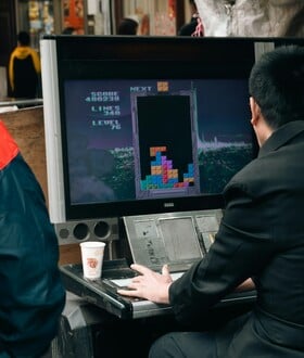 TETRIS ΤΡΑΥΜΑ ΤΡΑΥΜΑΤΙΚΕΣ ΑΝΑΜΝΗΣΕΙΣ