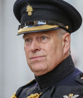 ΑΝΤΡΙΟΥ ΤΖΕΦΡΙ ΕΠΣΤΑΪΝ 