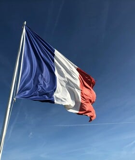 ΓΑΛΛΙΑ ΗΠΑ ΠΡΕΣΒΗΣ ΘΑΝΑΤΟΣ ΑΚΡΟΔΕΞΙΟΥ