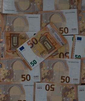 ΚΑΤΩΤΑΤΟΣ ΜΙΣΘΟΣ ΝΕΑ ΑΥΞΗΣΗ ΤΕΛΗ ΜΑΡΤΙΟΥ ΑΠΟΦΑΣΕΙΣ