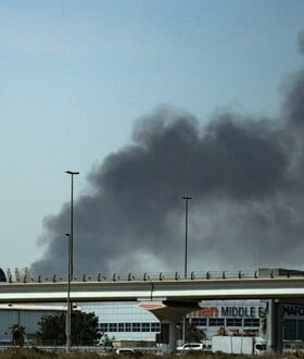ΕΛΛΗΝΕΣ ΕΓΚΛΩΒΙΣΜΕΝΟΙ ΝΤΟΥΜΠΑΙ ΙΡΑΝ ΜΑΧΗΤΙΚΑ