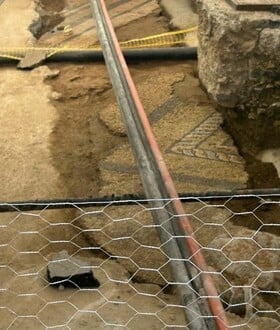 Εικόνες από το αρχαίο ψηφιδωτό που ανακαλύφθηκε στην Ευριπίδου