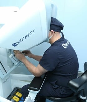 ΗΝΩΜΕΝΟ ΒΑΣΙΛΕΙΟ ΕΠΕΜΒΑΣΗ ΧΕΙΡΟΥΡΓΕΙΟ ΠΡΟΣΤΑΤΗΣ