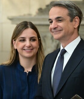 Σοφία Μητσοτάκη: «Η ξεφτίλα δεν έχει όρια» - Η απάντηση της κόρης του πρωθυπουργού για την επιστροφή από το Ντουμπάι