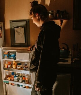 ΥΠΝΟΣ ΤΡΟΦΙΜΑ ΦΑΓΗΤΟ 