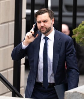 ΙΡΑΝ ΜΕΣΗ ΑΝΑΤΟΛΗ ΝΤΟΝΑΛΝΤ ΤΡΑΜΠ ΤΖΕΪ ΝΤΙ ΒΑΝΣ