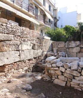 Αποκαθίσταται ο Μεντρεσές Αθηνών, το ιστορικό διατηρητέο μνημείο