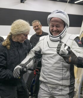 NASA ΑΣΤΡΟΝΑΥΤΗΣ ΟΜΙΛΙΑ