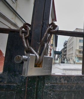 ΚΑΚΟΚΑΙΡΙΑ ERMINIO ΚΛΕΙΣΤΑ ΣΧΟΛΕΙΑ ΛΙΣΤΑ