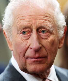 ΒΑΣΙΛΙΑΣ ΚΑΡΟΛΟΣ ΠΕΡΙΟΥΣΙΑ