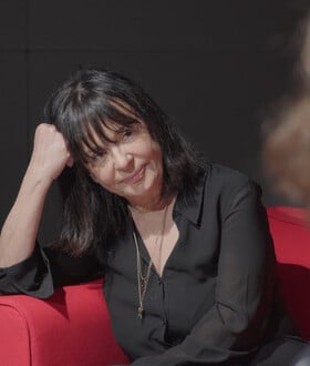 Έρση Σωτηροπούλου: «Ταμπού σήμερα είναι να ουρλιάζεις από έρωτα»