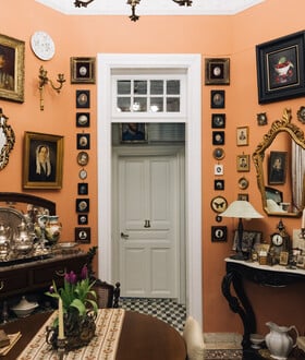 Ένα οικοσύστημα μνήμης μέσα σε μια μονοκατοικία