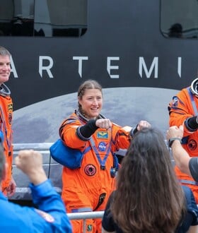 ARTEMIS II ΣΕΛΗΝΗ ΕΚΤΟΞΕΥΣΗ