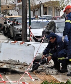 ΚΟΡΙΝΘΟΣ ΝΕΚΡΗ ΠΤΩΣΗ ΜΠΑΛΚΟΝΙΟΥ