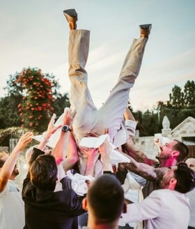 Mελέτη συνδέει τον γάμο με μειωμένο κίνδυνο εμφάνισης καρκίνου